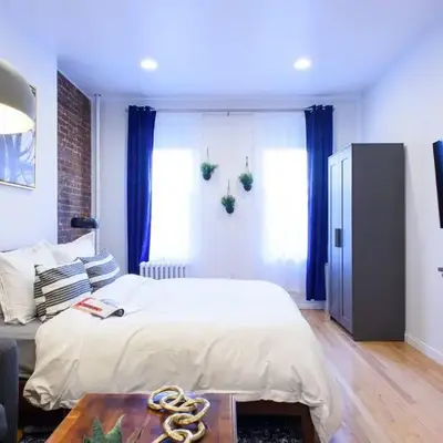 83-3W UES Central Park Newly Furnished XL Studio