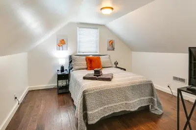 Gallery image of The Peaceful Post Cozy Winter Escape in Kingston in Kingston