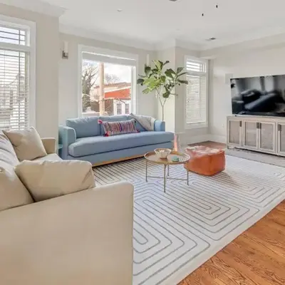 SkyHouse JC - New 3BR Apt with Private Rooftop