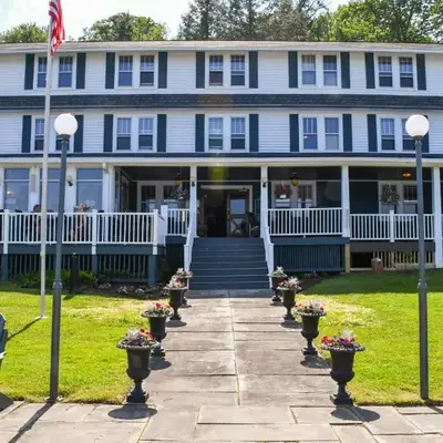 Chestnut Inn at Oquaga Lake