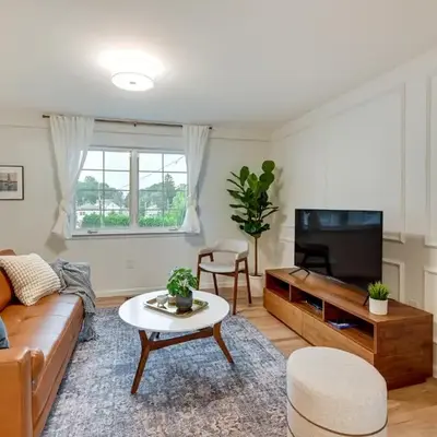Glen Cove Vacation Rental Less Than 1 Mi to Downtown!
