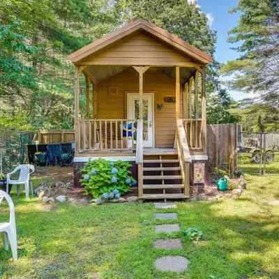 Mayfield Tiny Home with Porch