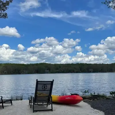 Lakeside Oasis with Kayaks