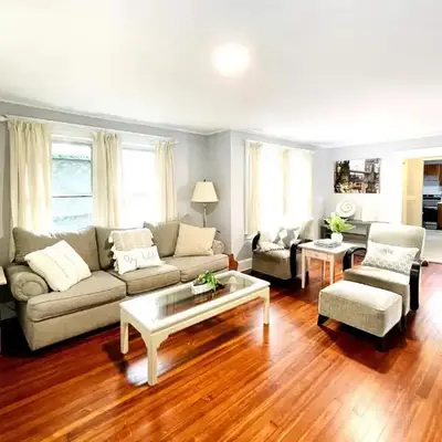 Modern Home off I-95 Perfect for Families & Business Stay with Ample Parking