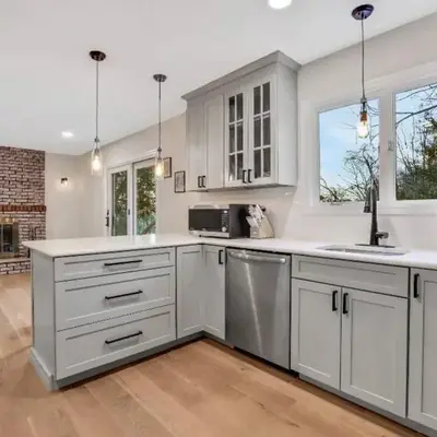 3 Bedroom Hilltop Escape with 5 Private Acres and Hot Tub