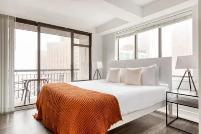Gallery image of UES 2br w wd gym doorman nr Carl Schurz Park NYC-1041 in New York