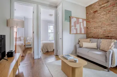 Gallery image of East Village 2br w in-unit wd nr nightlife NYC-1236 in New York