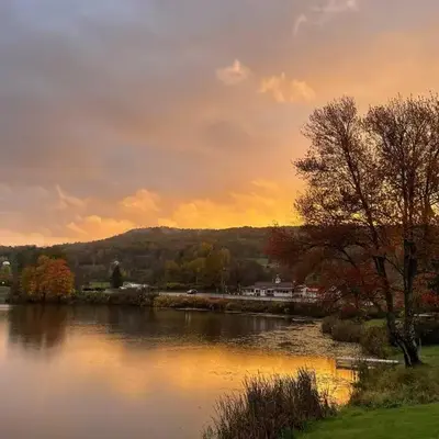Lake View Retreat