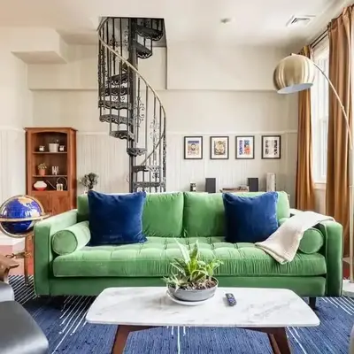 Lofty & Bright Greenwich Getaway w Private Rooftop