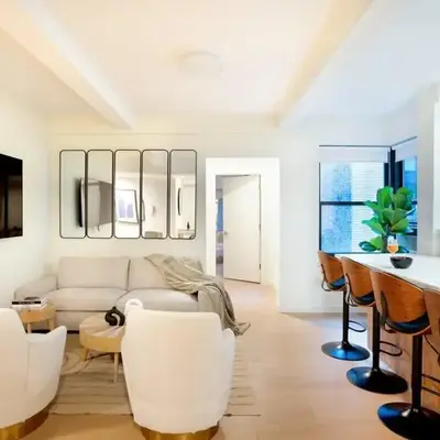 52-3DE Newly renovated 2BR BTH Midtown East