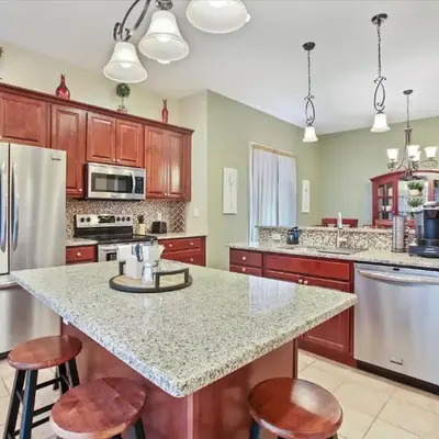 Greenridge Getaway:Near Universities & Attractions