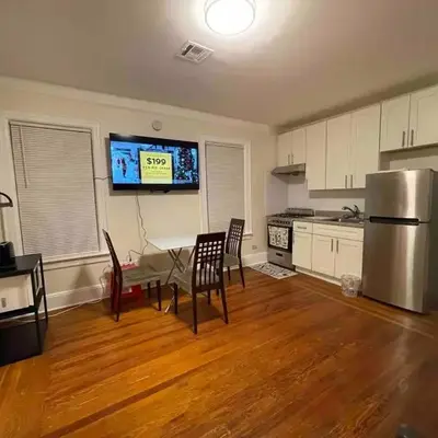 Entire Cozy 1BR Apartment in heart of Queens L