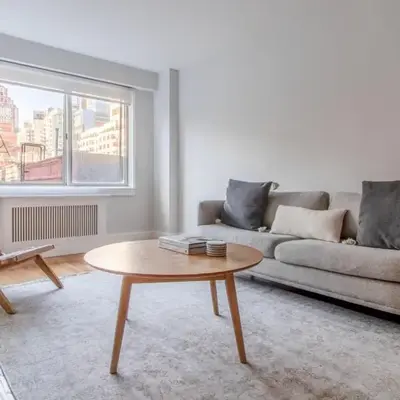 Lenox Hill 2br w elevator doorman nr art NYC-1389