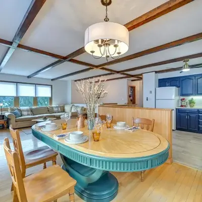 Vacation Rental Home about 2 Mi to Windham Mountain!