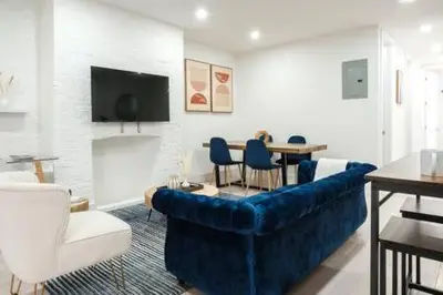 Gallery image of 3BR 2Baths with Private Outdoors in New York