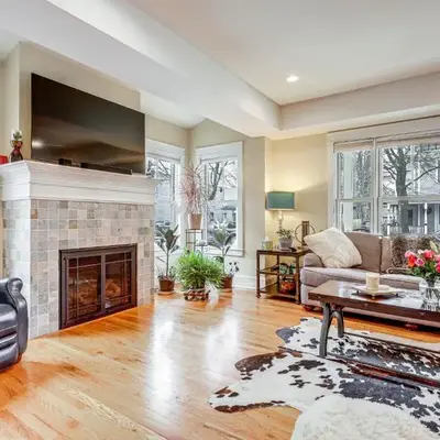 Elegant Saratoga Springs Stay Walk to Town