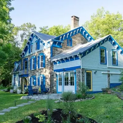 Spacious 4bd Country Gem - Fire Pit & Chill Vibes