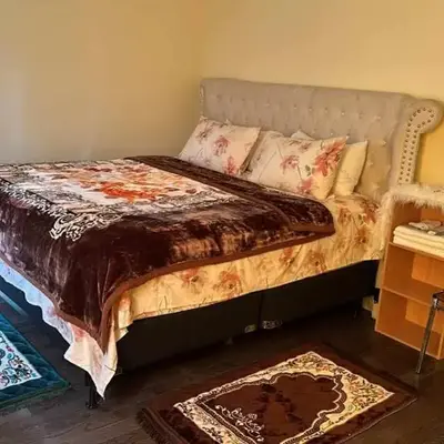 Divine Villa and Resorts 67 Sherman 5mins to EWR Airport and 4mins to Penn Station Newark