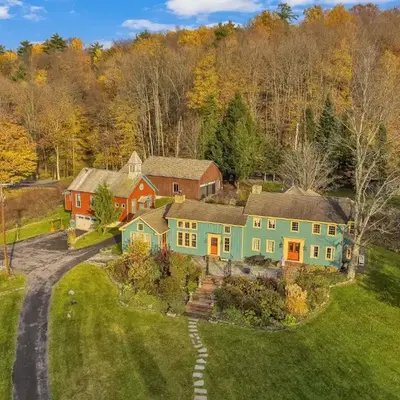 Hot Tub and Large Yard Elegant Deansboro Getaway