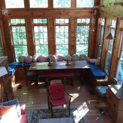 STREAMSIDE CABIN IN THE CATSKILLS