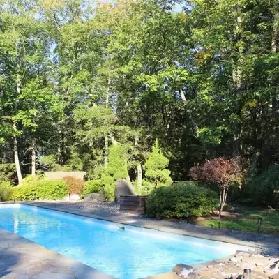 Woodstock Retreat- Heated Pool/Hot Tub/FirePit