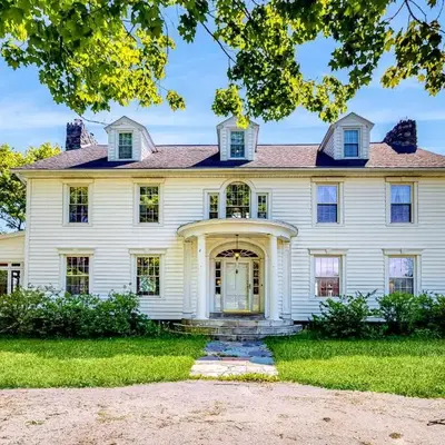 Group Getaway on Working Farm! Near Saratoga