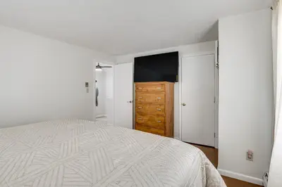 Gallery image of Quaint Bristol Townhome about 14 Mi to West Hartford! in Bristol