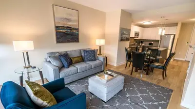 Gallery image of Apt Downtown with Gym and Pool in Stamford