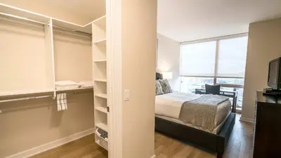 Gallery image of Apt Downtown with Gym and Pool in Stamford
