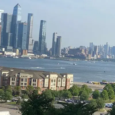 Oasis in New Jersey - 2BR NYC Access