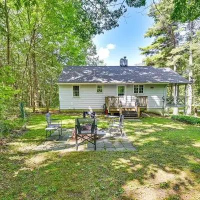 Becket Home with 3-Season Porch Walk to Lake Access