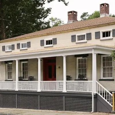 KIngston Carriage House