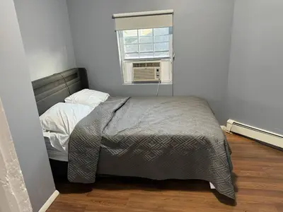 Gallery image of Large family home Near NYC in Passaic
