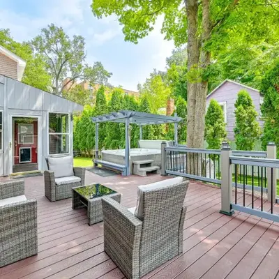Saratoga Springs Home with Hot Tub Walk to Downtown