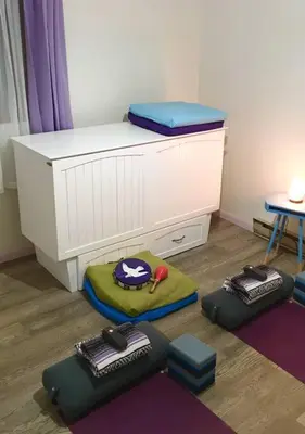 a childs bedroom with a bunk bed and some mats at Catskill Cabin, Chill Apartment, 1st Fl in Shandaken