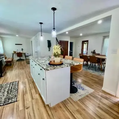 Spacious 4BR home w 2BA