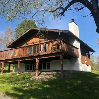 Beautiful Windham Chalet 2 minutes to the Mountain