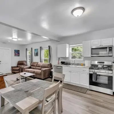 Pitcher's Paradise Apt 1-All Star Baseball Rentals