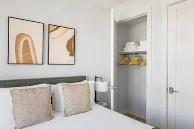 Gallery image of Vinegar Hill 1br w wd roof gym nr TimeOut Building NYC-959 in Brooklyn