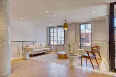 Gallery image of Vinegar Hill 1br w wd roof gym nr TimeOut Building NYC-959 in Brooklyn