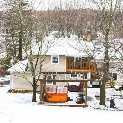 Cozy Rustic Bliss Seconds from Windham Mt Resort