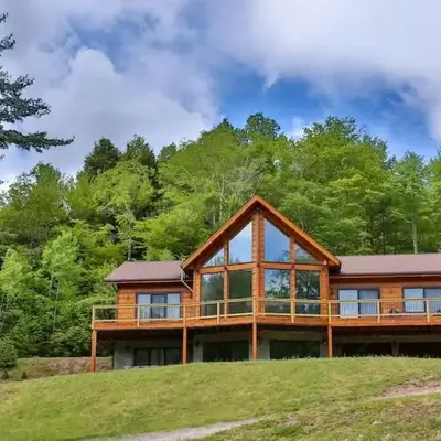 Stunning Home with Hot Tub Fire Pit & Amazing Views