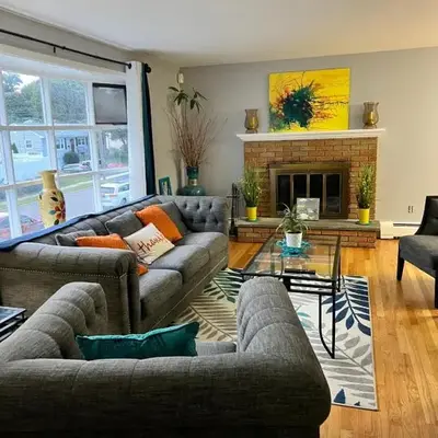Beautiful 3 - 4 Bedroom Home Fully Furnished Including Utilities Close to I95 & Train