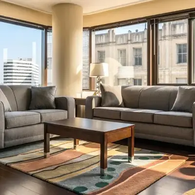 Private Apt Downtown