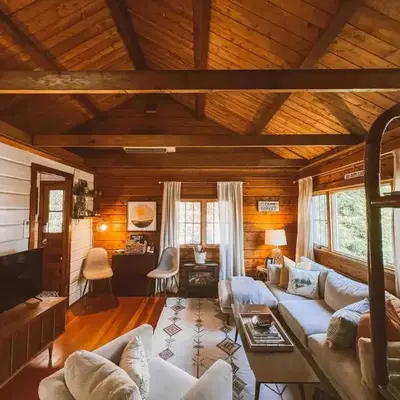 The Little Lake Cabin
