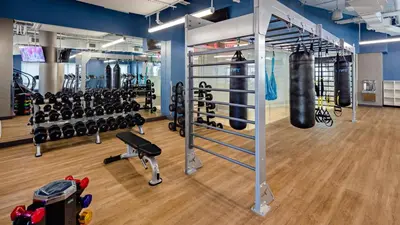 a gym with lots of equipment at Blueground Long Island City 1bd apartment NYC-1612 in New York