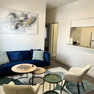 Affordable Stay Near Proctors A2