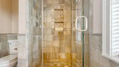 a bathroom with a shower with a toilet at Catskill Park Farm by AvantStay Huge Yard Fire Pit Near Windham Ski Resort in Prattsville