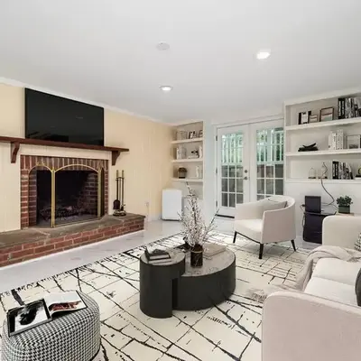 New Canaan's Downtown Retreat