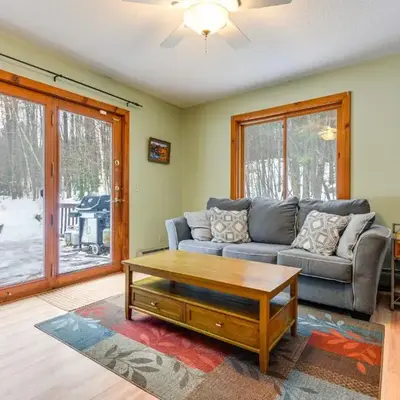 7 Mi to Mt Snow Resort Family Home with Fire Pit!